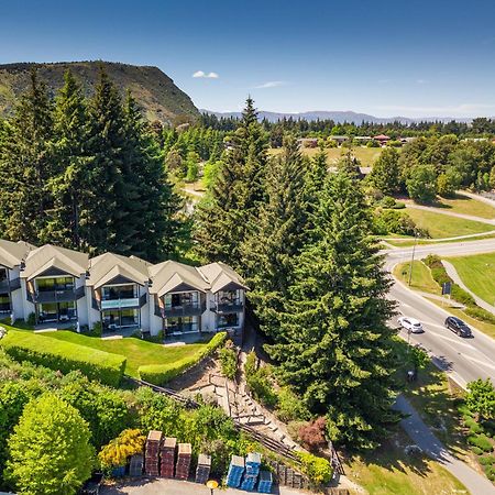 Ride Base Wanaka Apartments Bagian luar foto