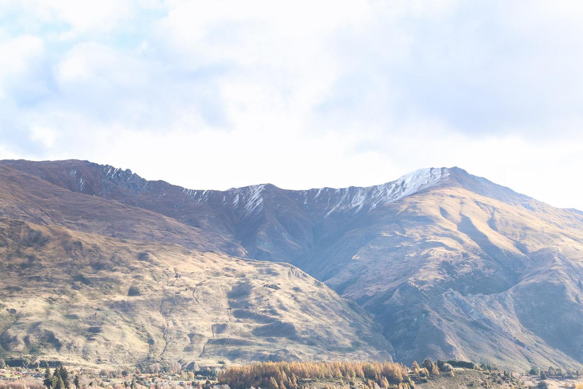 Ride Base Wanaka Apartments Bagian luar foto